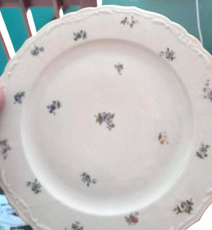 A2114 Dinner Plate