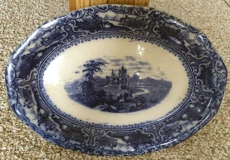 Watteau 12" Oval Serving Platter