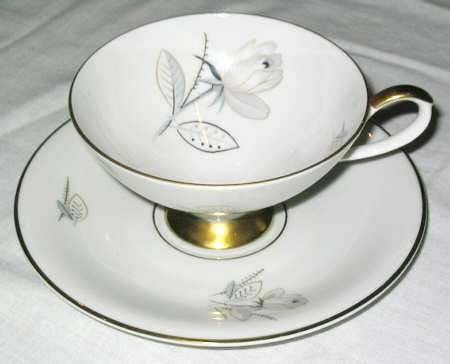 2741 Footed Cup & Saucer Set
