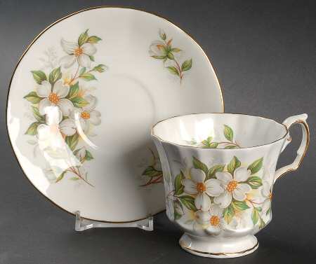 Dogwood (Swirl Scalloped) Footed Cup & Saucer Set