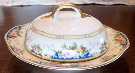 Rose Marie Round Covered Butter