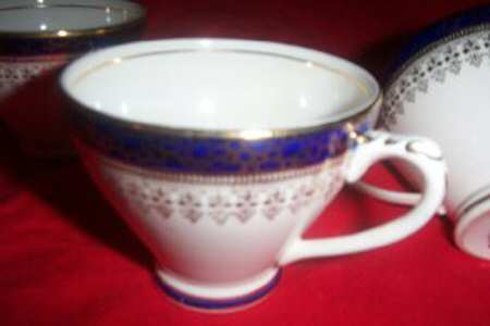 EML2 Footed Cup