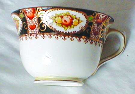 1321 Footed Cup
