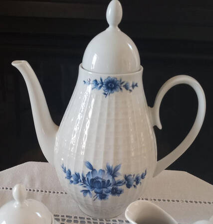 ECS153 Coffee Pot & Lid
