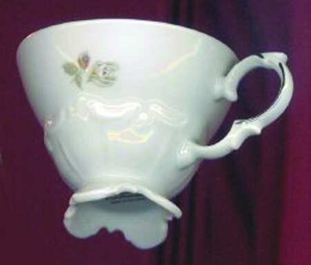 EDE34 Footed Cup