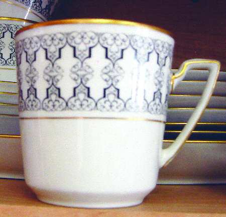 Toledo (Gold Trim) Flat Cup