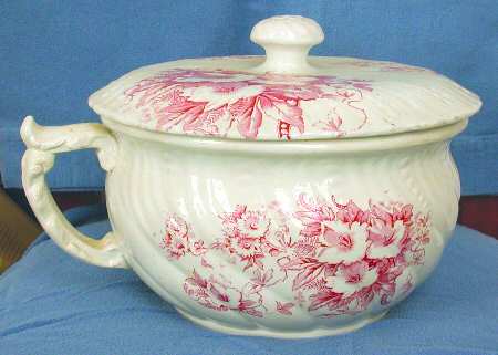 Defender Chamber Pot & Lid