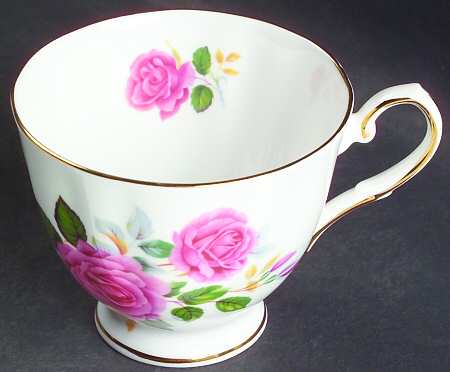 3412 Footed Cup