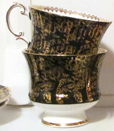 5222 Black Footed Cup