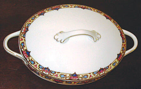 2109 Oval Covered Vegetable