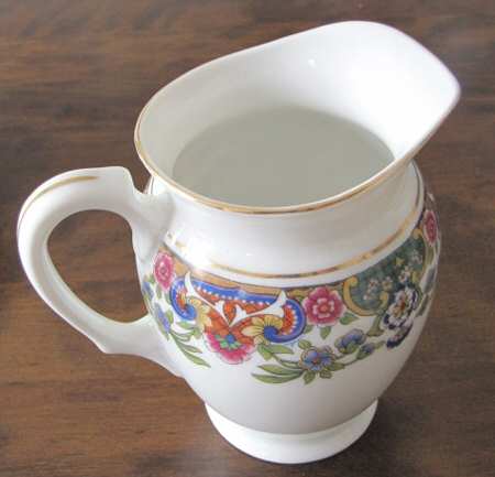5604 Creamer