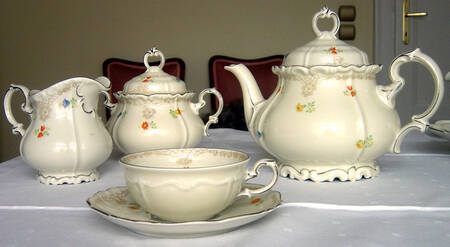 14782 Teapot & Lid