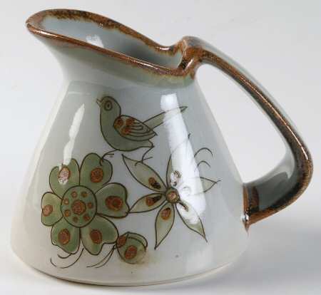 El Palomar Green 16 Oz Pitcher