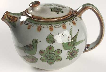 El Palomar Green Teapot & Lid