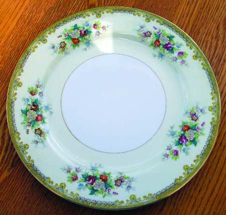EMP106 Dinner Plate