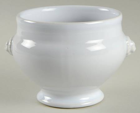 Blanc (White) Footed Lion's Head Soup Bowl