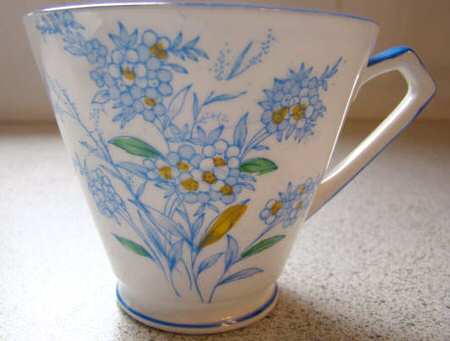 2992 Footed Cup