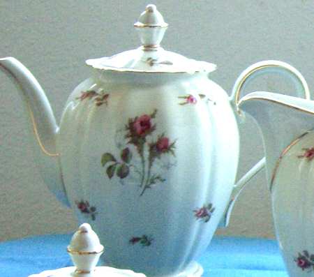 Moosrose Coffee Pot & Lid
