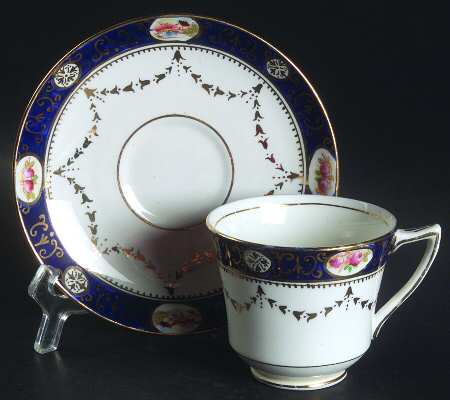 2279 Footed Cup & Saucer Set