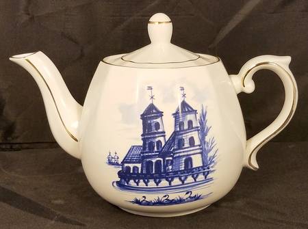891 Teapot & Lid