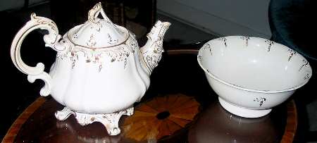 9081 Teapot & Lid