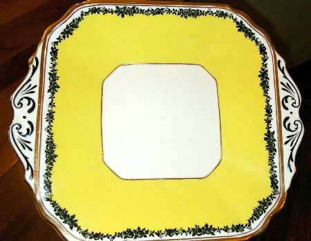 EBL3 Handled Cake Plate