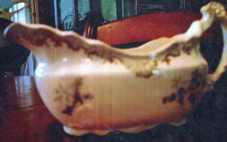 Estrella Gravy Boat
