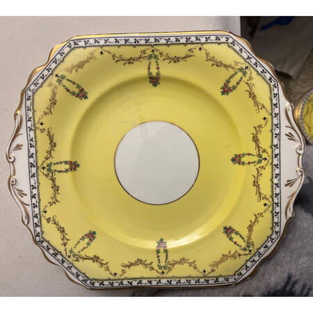 EBL4 Square Handled Cake Plate