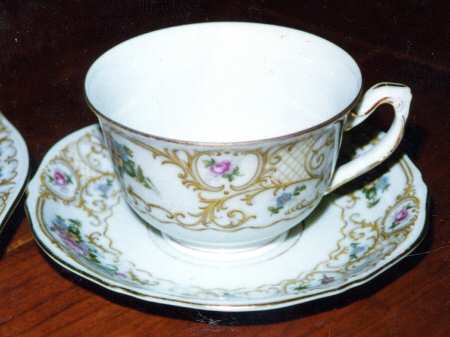 11649 Footed Cup & Saucer Set
