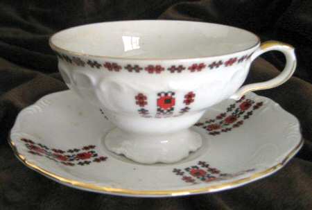 EDE50 Footed Cup & Saucer Set