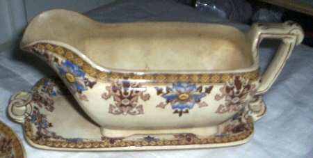 Iolanthe Gravy Boat & Underplate