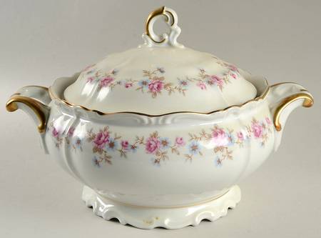 21618 Round Covered Vegetable