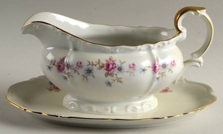 21618 Gravy Boat with Attached Underplate