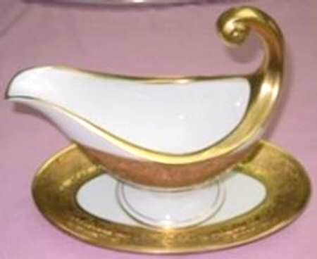 EPI387 Gravy Boat with Attached Underplate