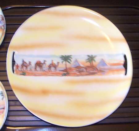 EBV7 Handled Cake Plate