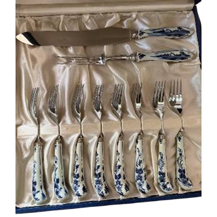 Delft Blue Dinner Fork (7 3/8" or Smaller)