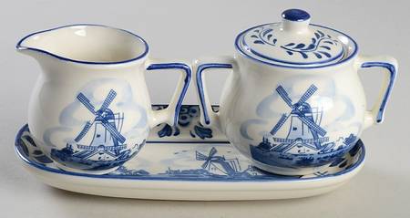 Delft Blue Mini Creamer & Sugar with Lid & Tray