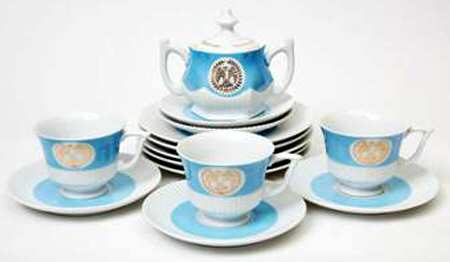 Heritage Footed Cup & Saucer Set
