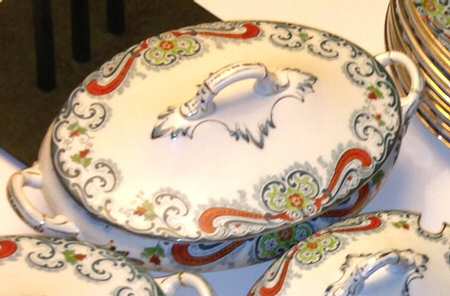 Astoria Multicolor Oval Covered Vegetable