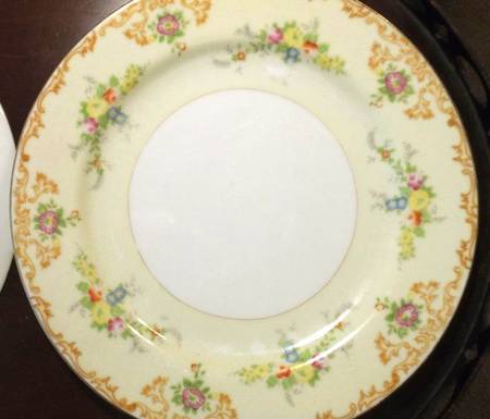 EMP127 Dinner Plate