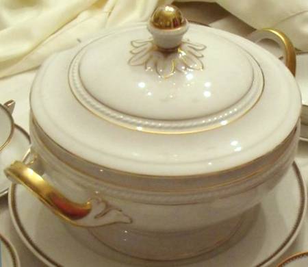 1494 Tureen &  Lid