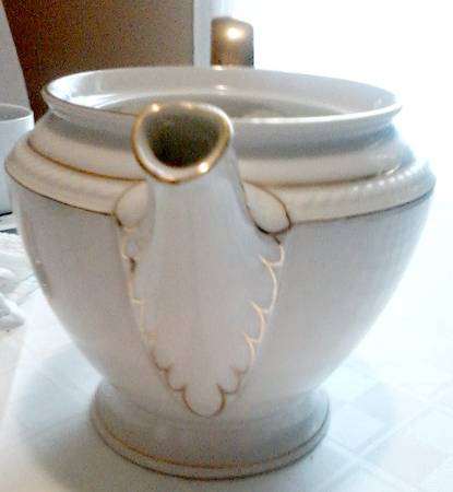 1494 Teapot No Lid