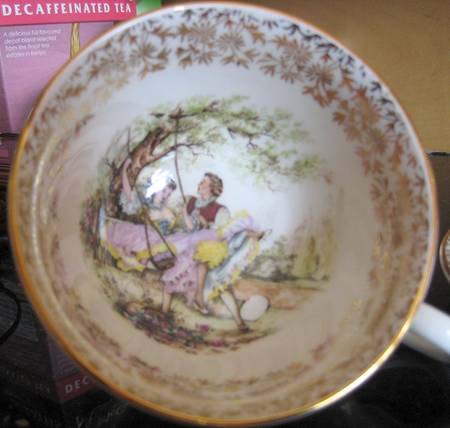 ENG191 Footed Cup