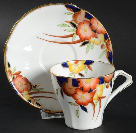 Bll26 Flat Cup & Saucer Set