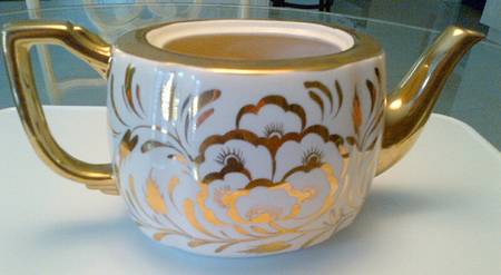 1790 Teapot No Lid