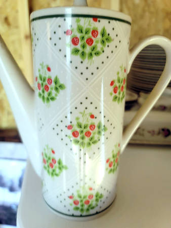 Swiss Strawberry Dot Coffee Pot No Lid