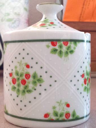 Swiss Strawberry Dot Sugar Bowl & Lid