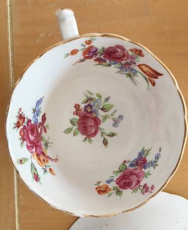 1087 Footed Cup