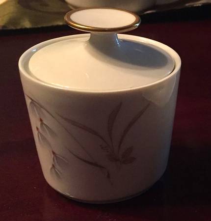 ESC334 Sugar Bowl & Lid