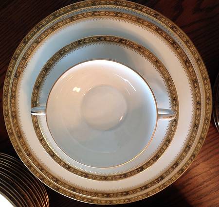 EPI471 Luncheon Plate